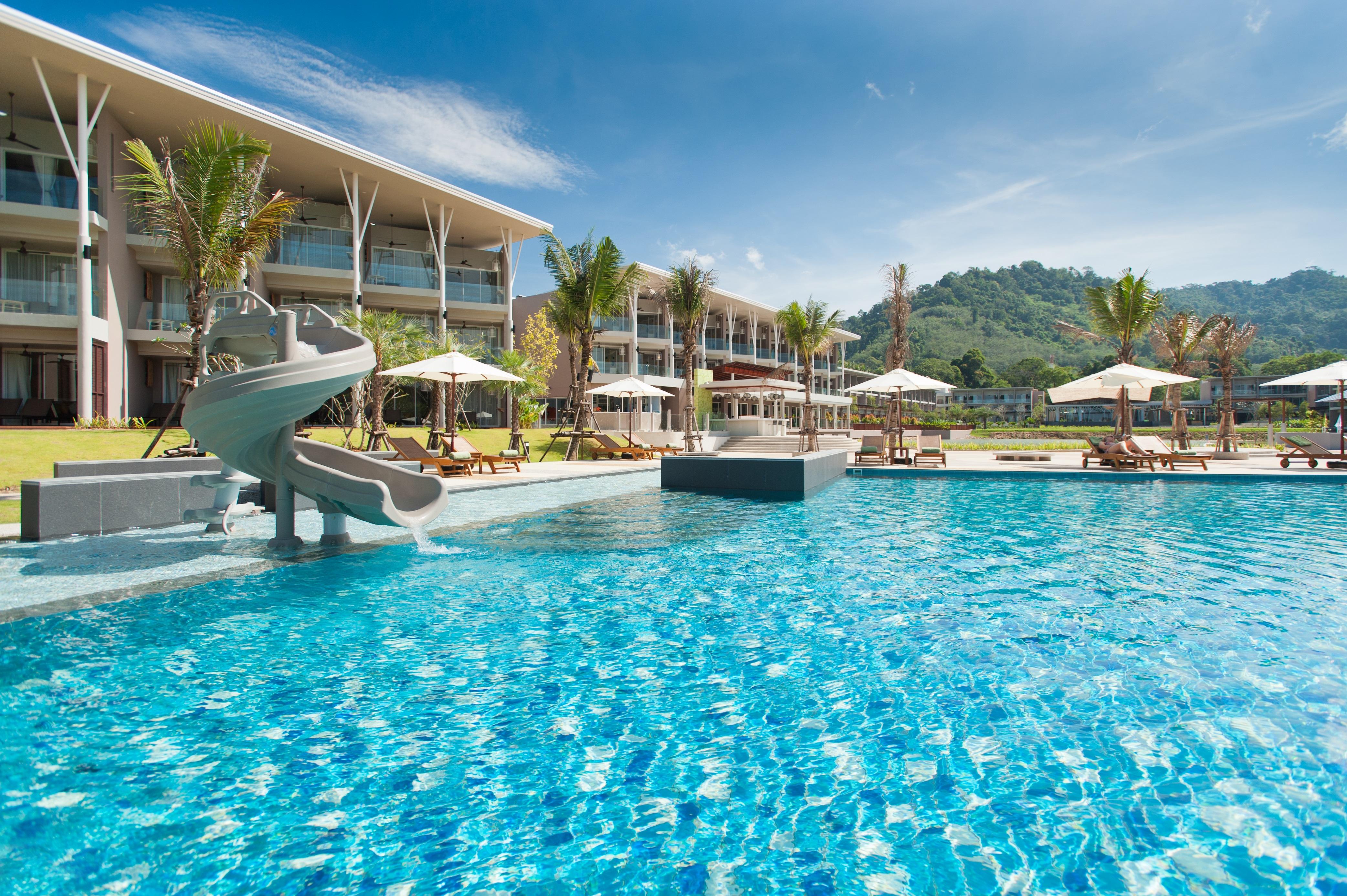 The Sands Khao Lak By Katathani - Sha Extra Plus Exterior foto The swimming pool at the resort